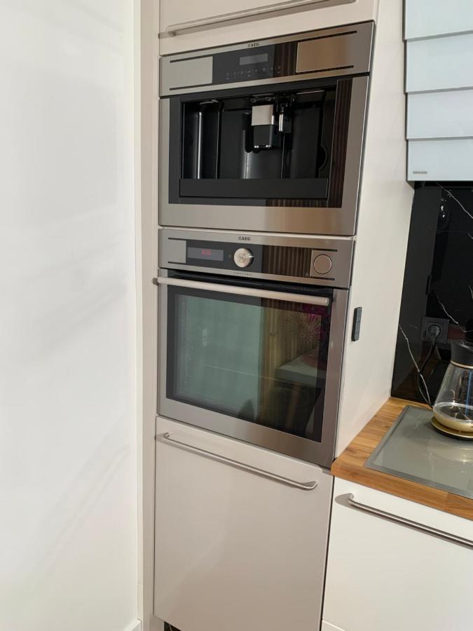 Nowy Apartament, Dobrze Wyposazony, Blisko W Gorki, Dostep Na Kod